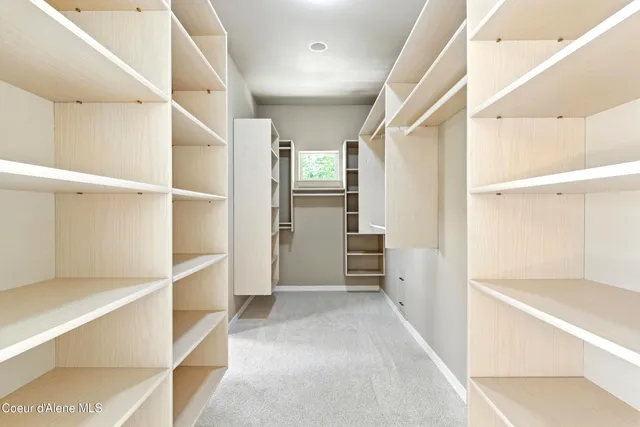 $1,145,000 | 500 Lookout Boulevard, Hope, ID 83836