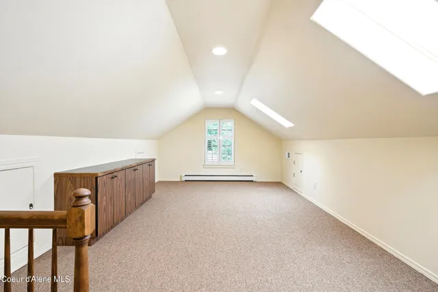 $1,145,000 | 500 Lookout Boulevard, Hope, ID 83836