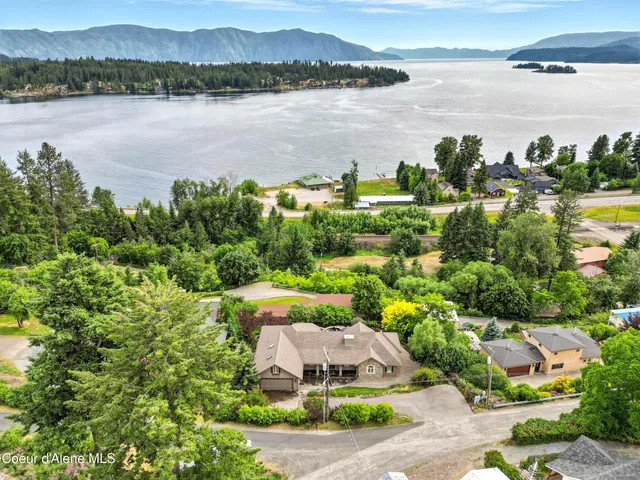 $1,145,000 | 500 Lookout Boulevard, Hope, ID 83836