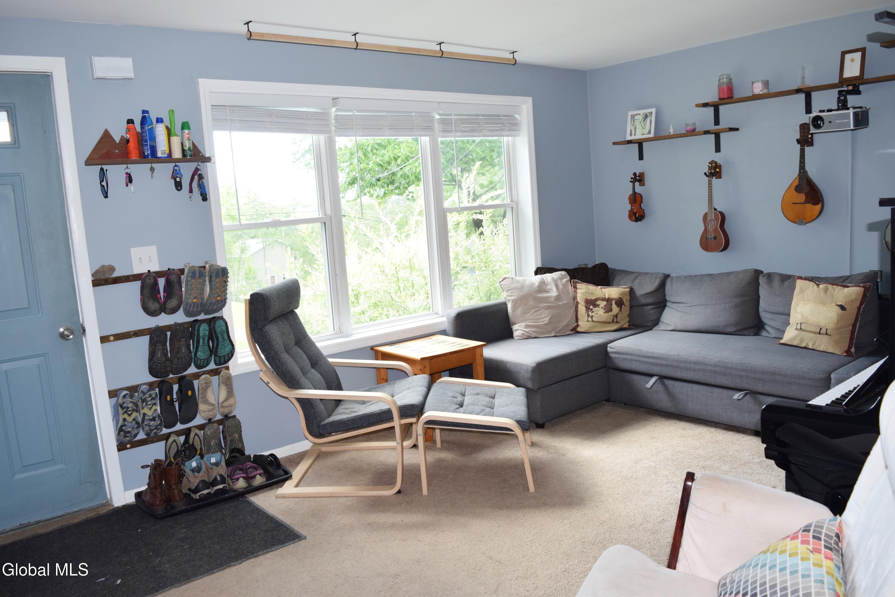 26 Knob Hill Road Sand Lake, NY 12018 - Photo 14 of 38 Living Room