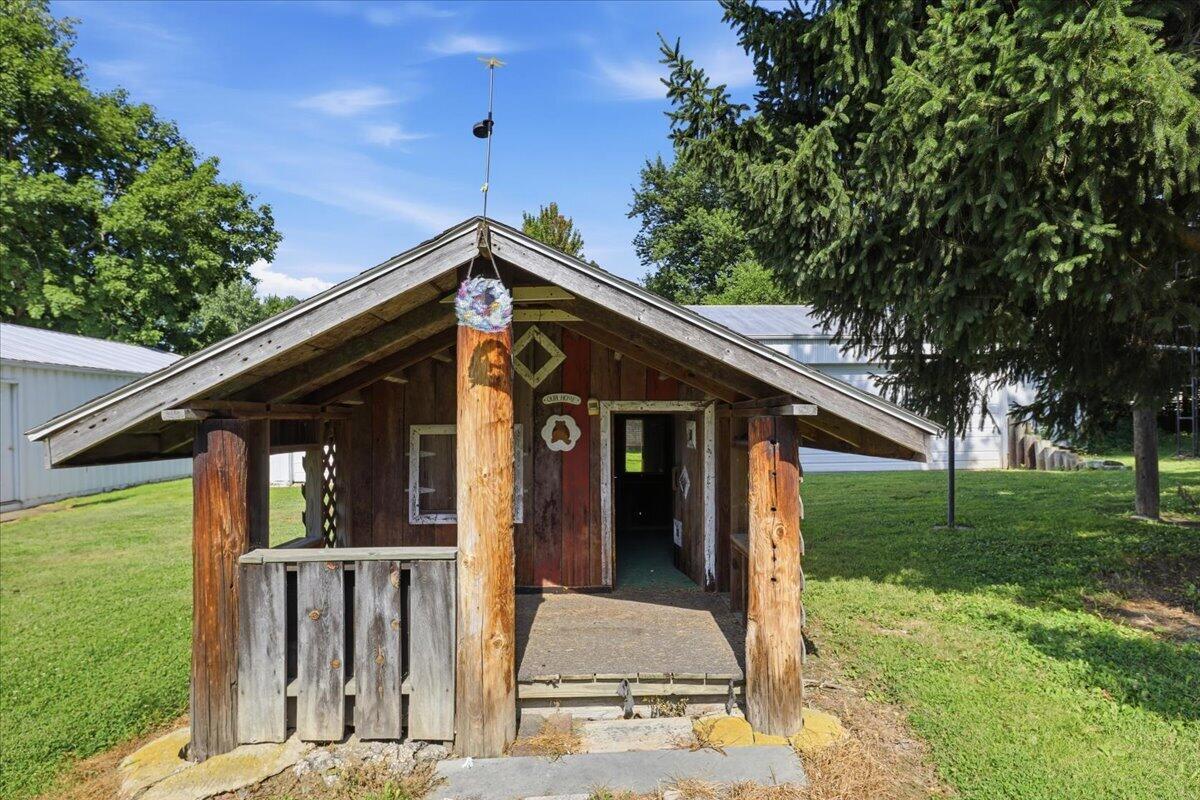 2955 Mechanicsburg Road Springfield, OH 45503 - Photo 43 of 55 Playhouse