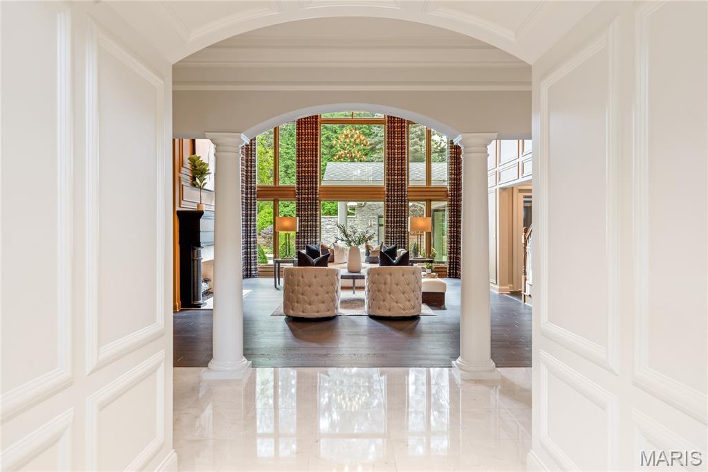 29 Muirfield Lane Town and Country, MO 63141 - Photo 15 of 86