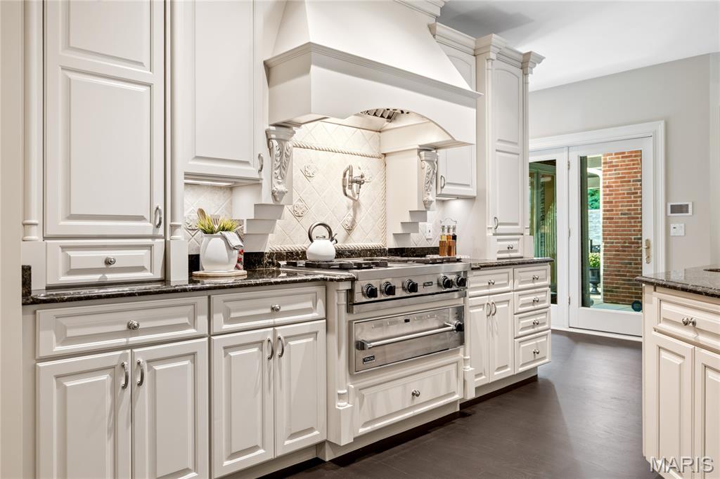 29 Muirfield Lane Town and Country, MO 63141 - Photo 25 of 86