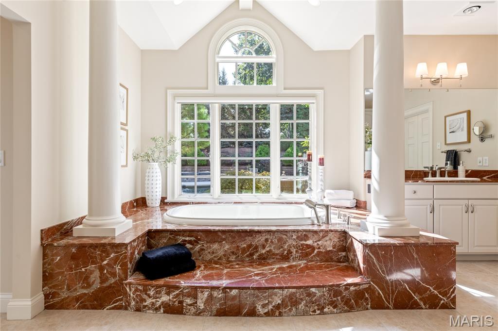 29 Muirfield Lane Town and Country, MO 63141 - Photo 46 of 86