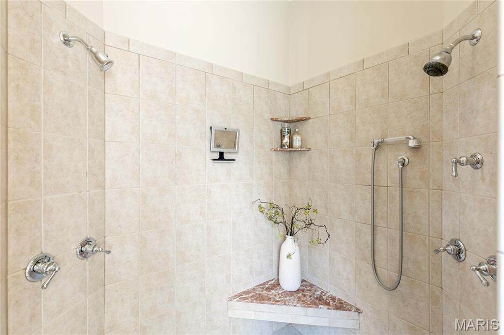 29 Muirfield Lane Town and Country, MO 63141 - Photo 49 of 86