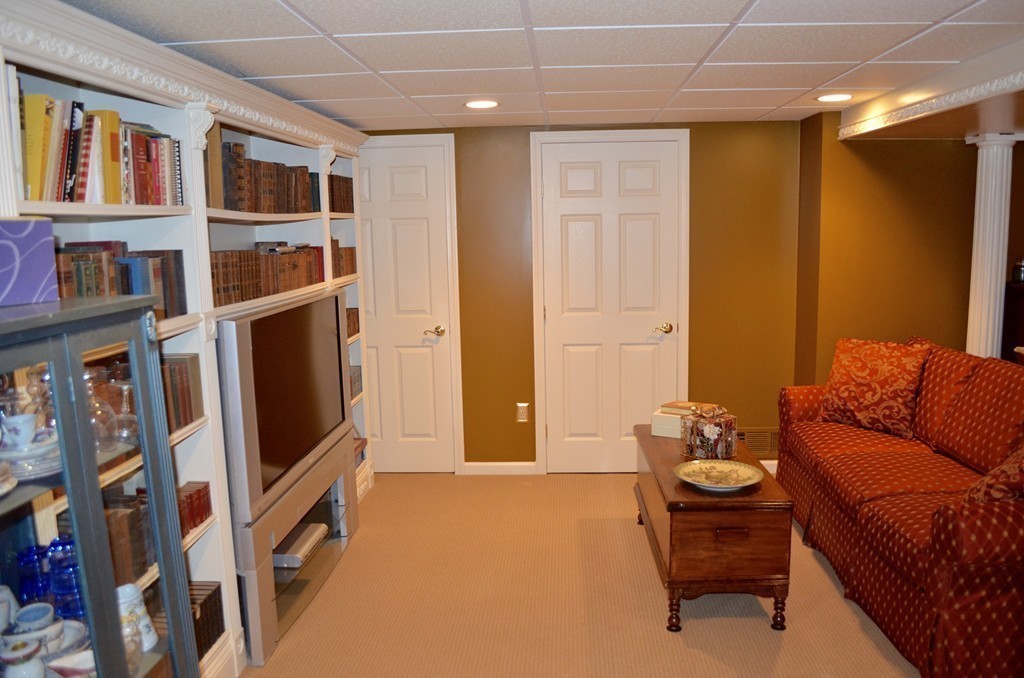 100 Benz Street Springfield, MA 01118 - Photo 23 of 29