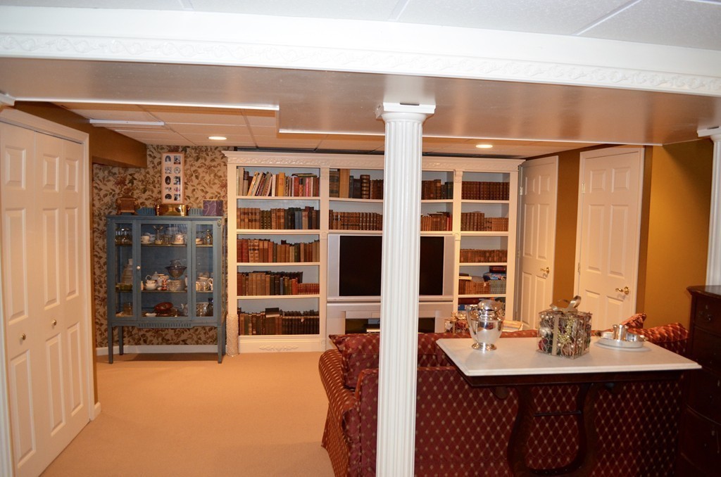 100 Benz Street Springfield, MA 01118 - Photo 24 of 29