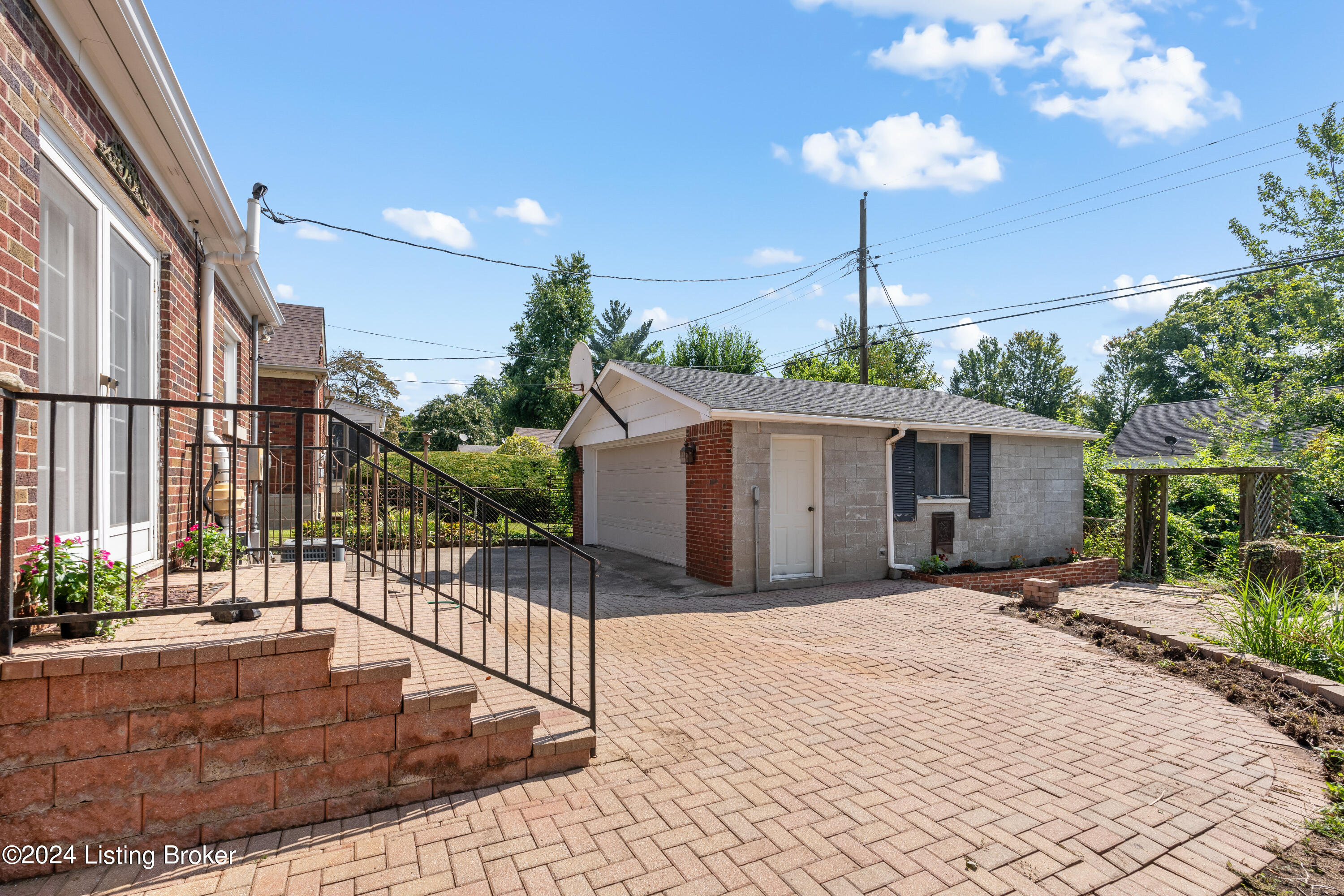 4022 Winchester Road Louisville, KY 40207 - Photo 38 of 46 44 - Back
