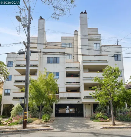 $425,000 | 655 Chetwood Street, Unit 203, Oakland, CA 94610