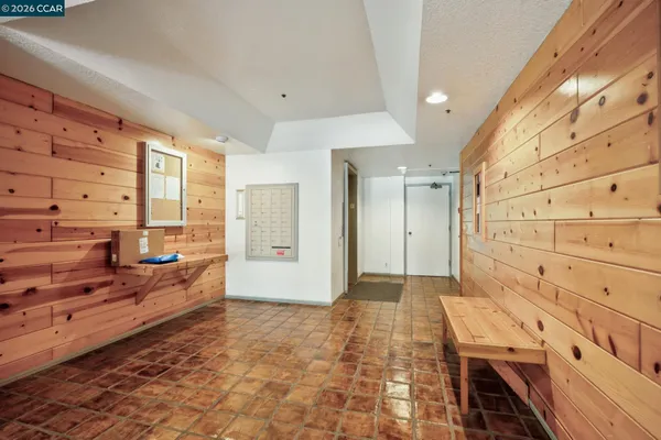 $425,000 | 655 Chetwood Street, Unit 203, Oakland, CA 94610