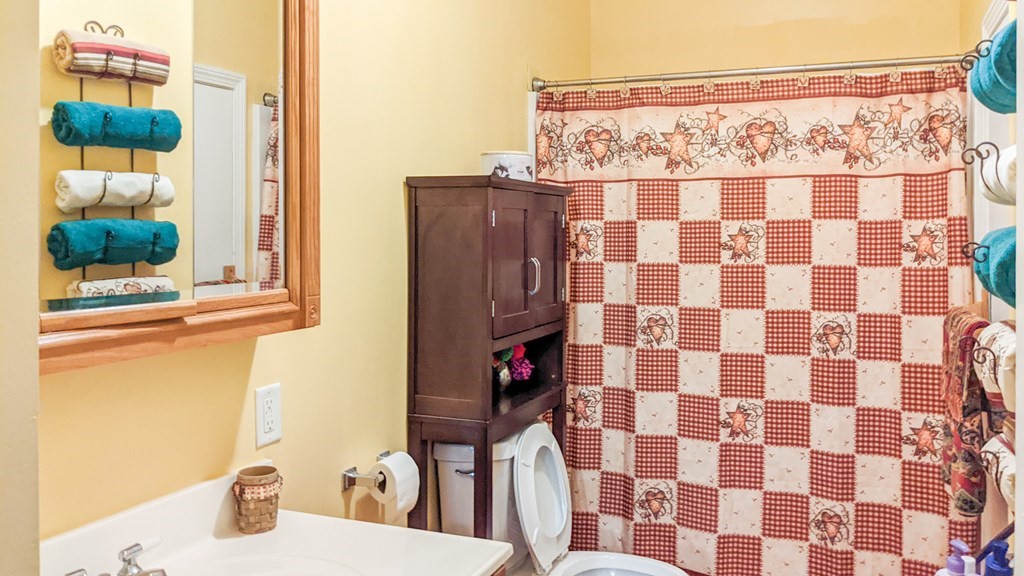 3 Forest Street Fall River, MA 02721 - Photo 7 of 34