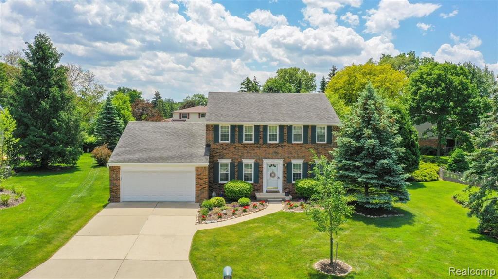 815 Dickson Lane Rochester Hills, MI 48307 - Photo 3 of 32