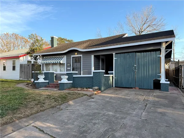 $1,750 | 407 Palmero Street, Corpus Christi, TX 78404