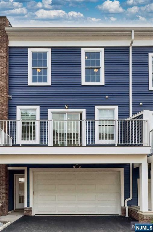 2 Parkside Lane Teaneck, NJ 07666 - Photo 27 of 29