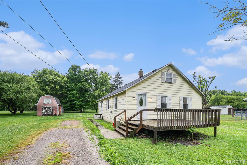 1106 South Vassar Road Burton, MI 48509 - Photo 2 of 15 Gallery Image 2