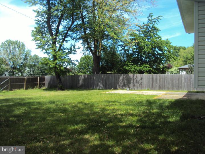 122 Sandringham Road Cherry Hill, NJ 08003 - Photo 17 of 18 Gallery Image 17