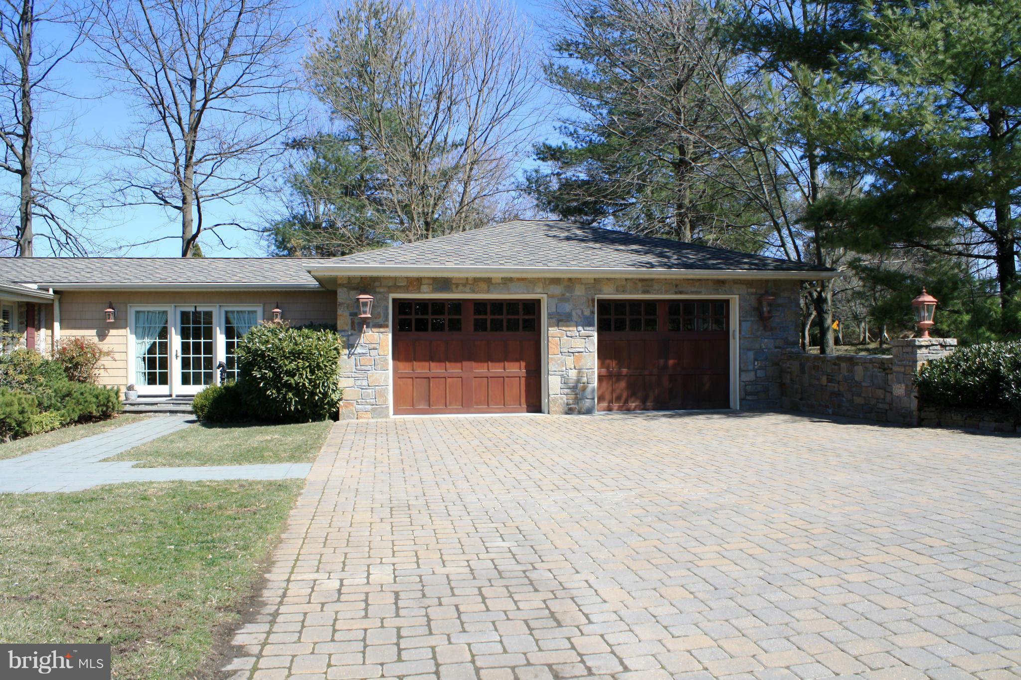 554 Hampton Lane Baltimore, MD 21286 - Photo 2 of 30 Exterior (Front)
