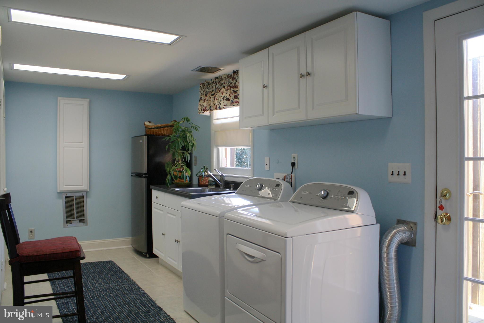 554 Hampton Lane Baltimore, MD 21286 - Photo 26 of 30 Interior (General)