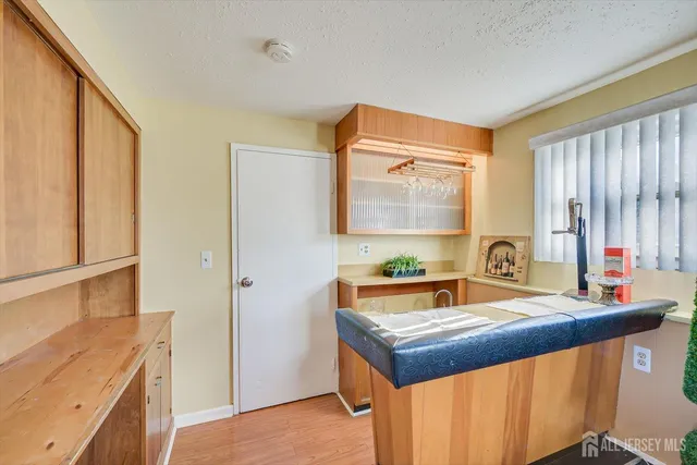 $649,999 | 12 Hadler Drive, Somerset, NJ 08873