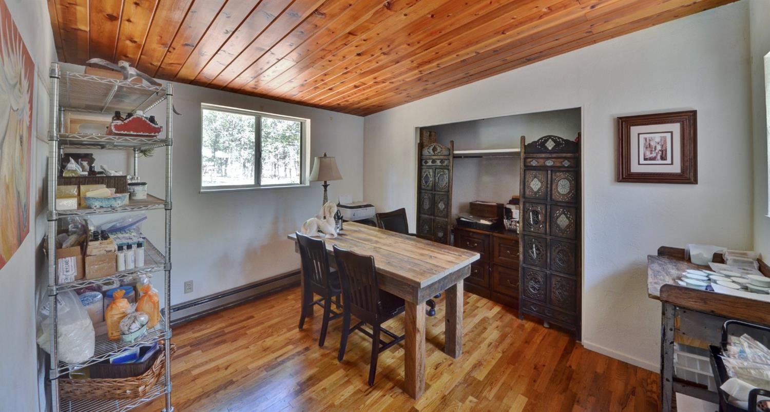 11396 Dennis Road White City, OR 97503 - Photo 16 of 35 Additional Photo