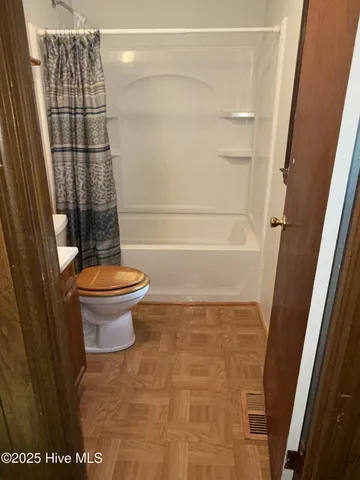 $189,900 | 600 Mallard Drive, Roper, NC 27970