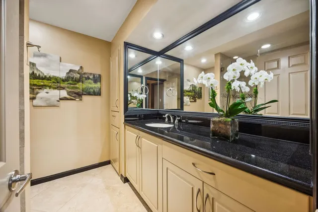 $340,000 | 3350 McCue Road, Unit 904, Houston, TX 77056