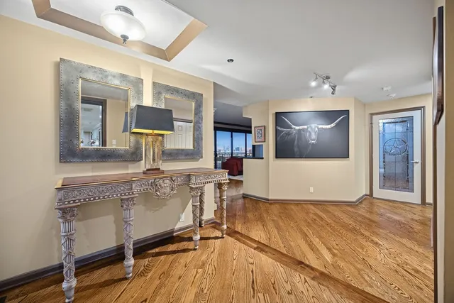 $340,000 | 3350 McCue Road, Unit 904, Houston, TX 77056