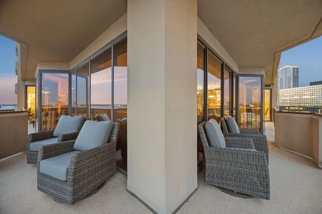 $340,000 | 3350 McCue Road, Unit 904, Houston, TX 77056