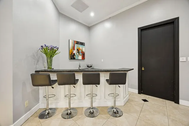 $340,000 | 3350 McCue Road, Unit 904, Houston, TX 77056