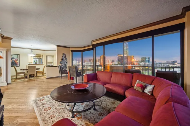 $340,000 | 3350 McCue Road, Unit 904, Houston, TX 77056