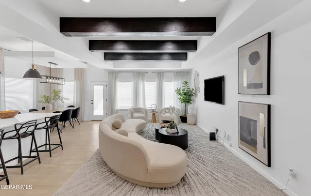 $375,000 | 100 Bonnie Trail, Sunland Park, NM 88008