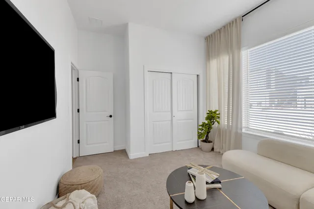 $375,000 | 100 Bonnie Trail, Sunland Park, NM 88008