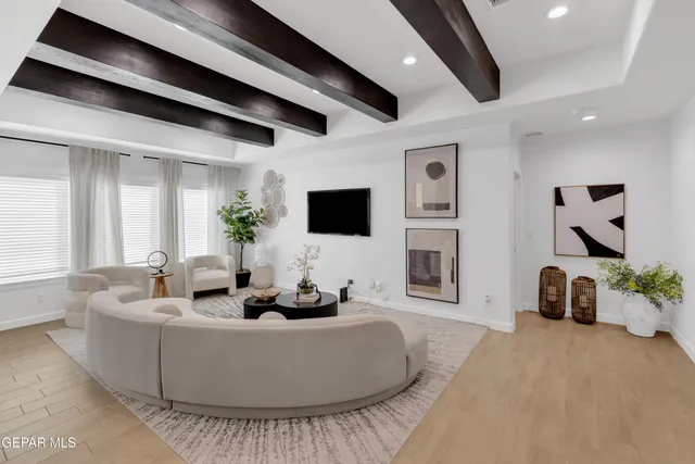 $375,000 | 100 Bonnie Trail, Sunland Park, NM 88008