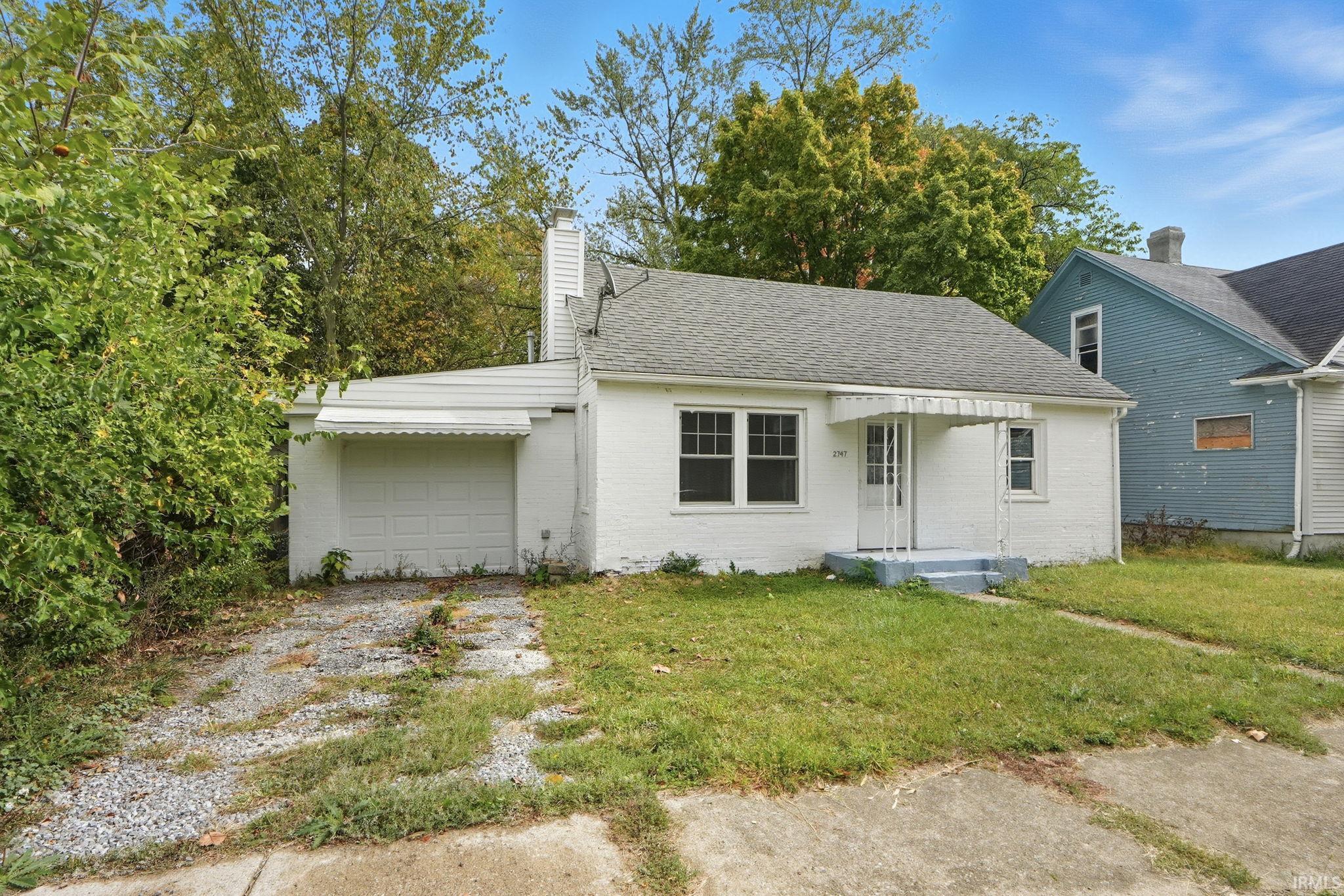 2747 Abbott Street Fort Wayne, IN 46806 - Photo 1 of 31