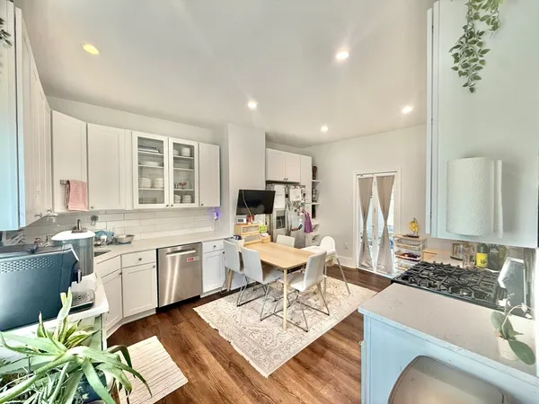 $3,400 | 13 Schuyler Street, Unit 2, Boston, MA 02121