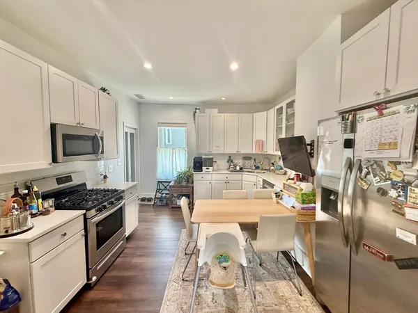 $3,400 | 13 Schuyler Street, Unit 2, Boston, MA 02121