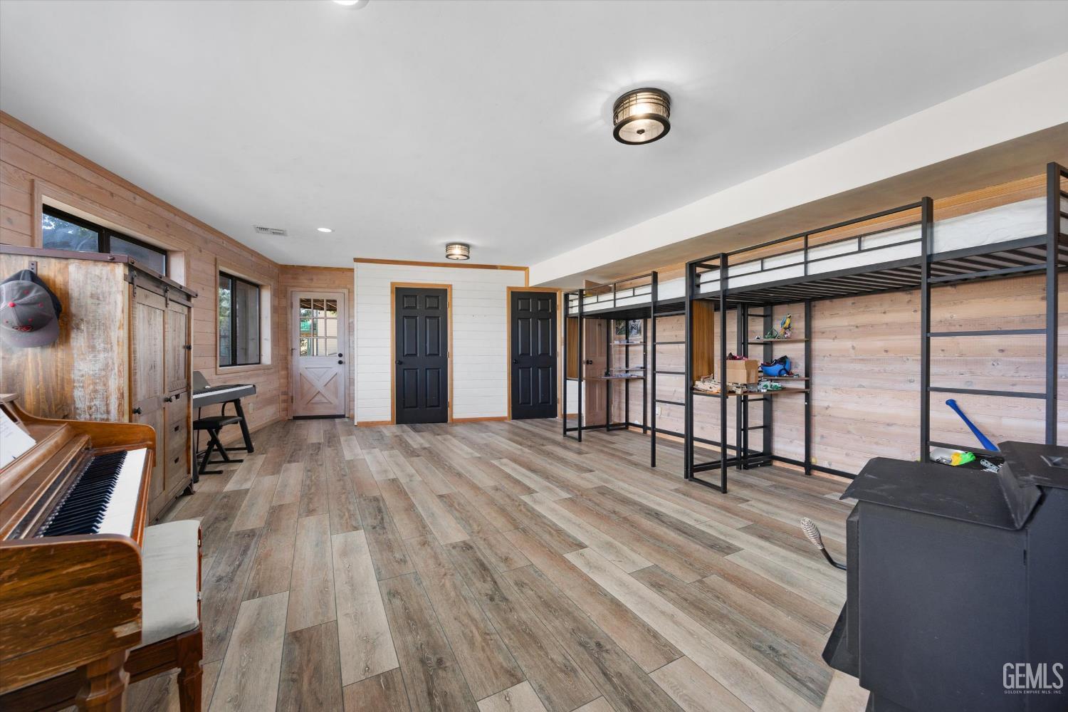 Undisclosed Address Tehachapi, CA 93561 - Photo 29 of 62 a view of livingroom with furniture and windows