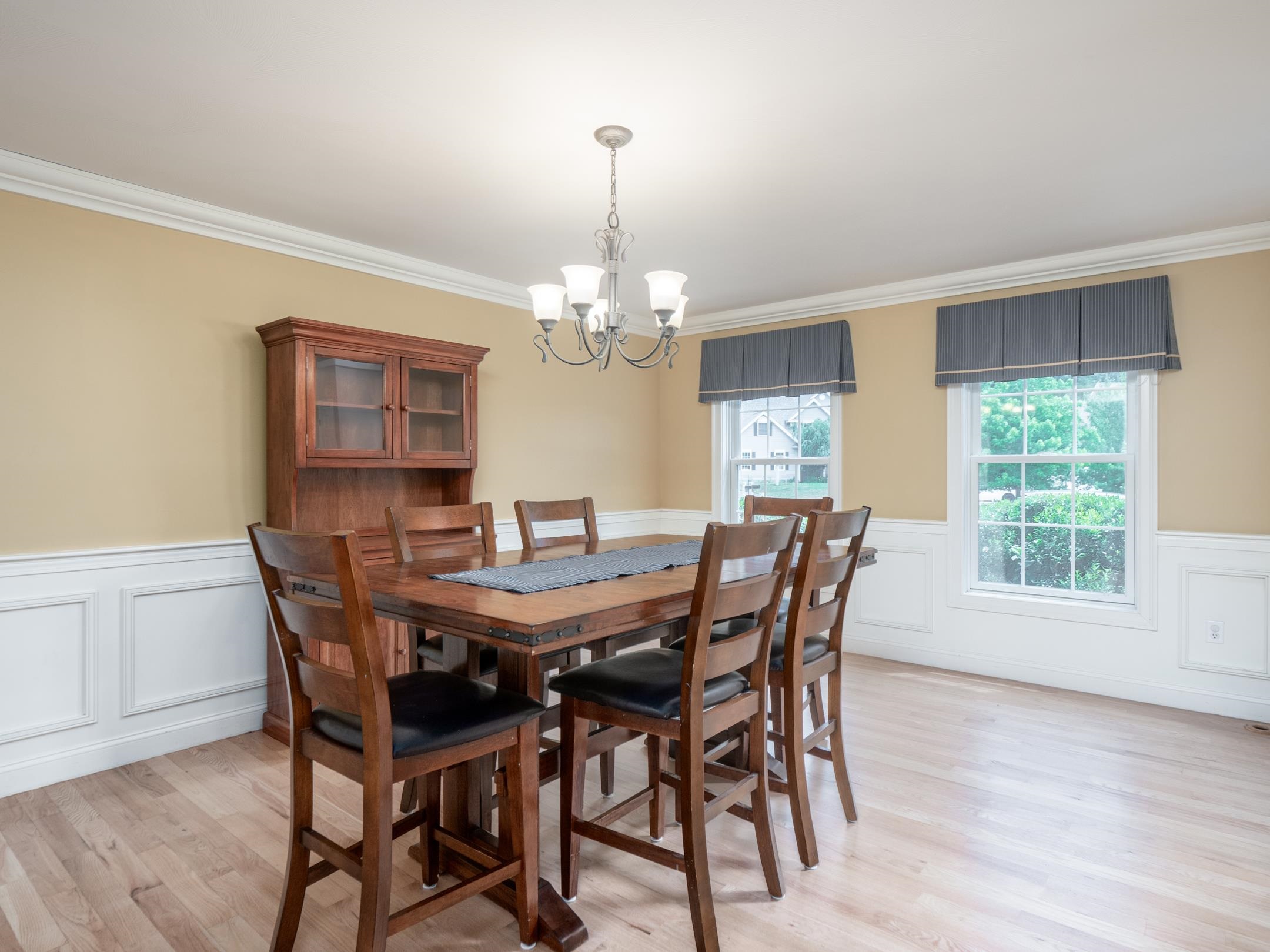 18 Empire Circle Hudson, NH 03051 - Photo 11 of 40