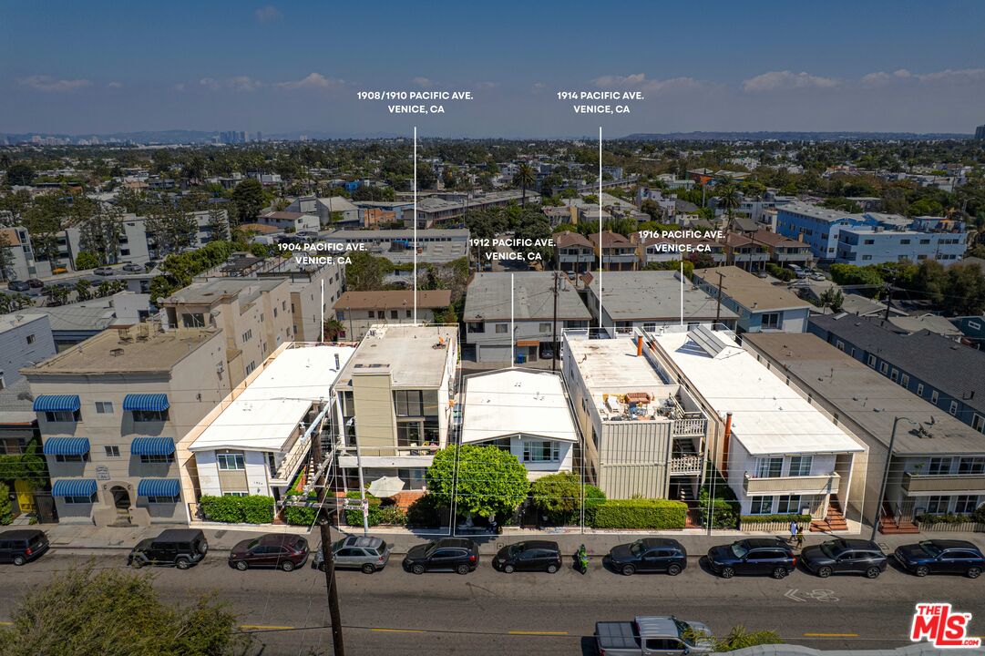 1908 Pacific Avenue Venice, CA 90291 - Photo 4 of 22