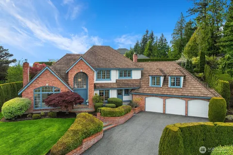 $2,198,000 | 4623 233rd Avenue Southeast, Sammamish, WA 98075