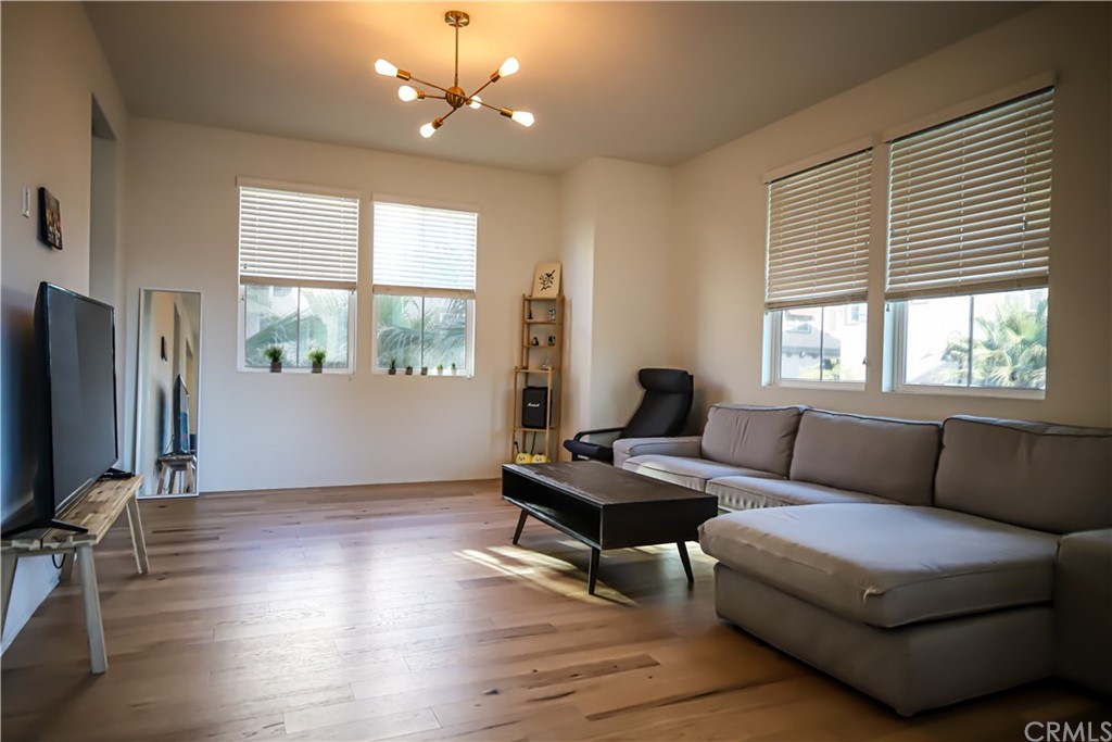 168 Royal Way Upland, CA 91786 - Photo 3 of 19