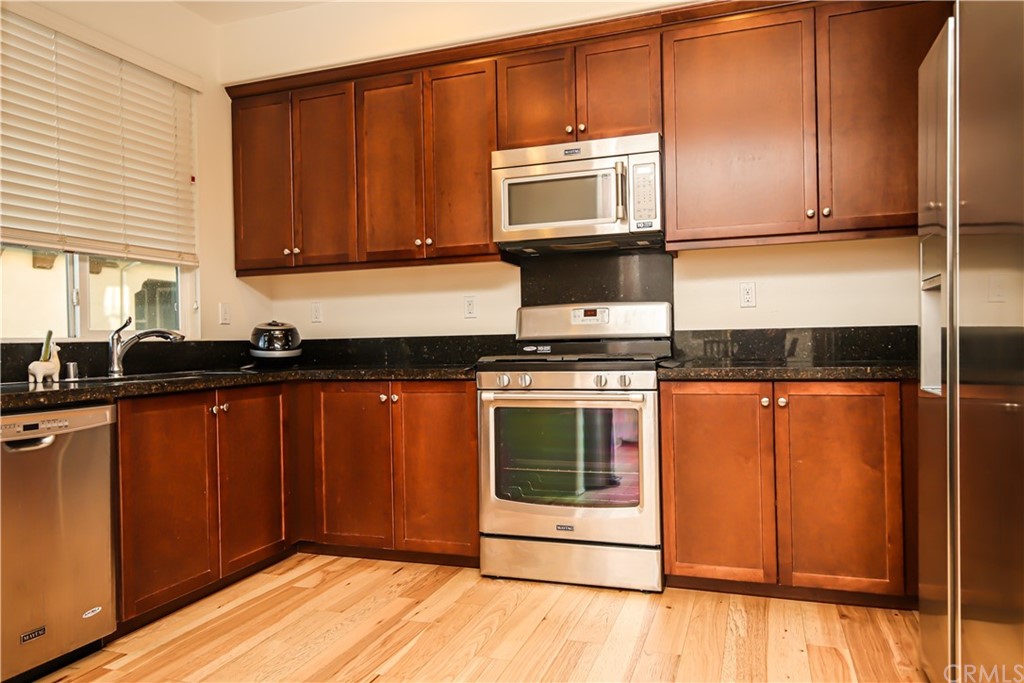 168 Royal Way Upland, CA 91786 - Photo 6 of 19