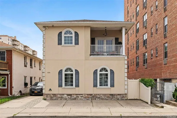 $17,000 | 434 East Broadway, Unit A, Long Beach, NY 11561