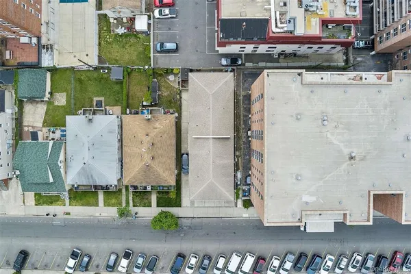 $17,000 | 434 East Broadway, Unit A, Long Beach, NY 11561