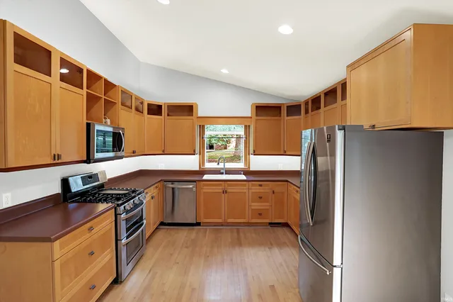 $424,900 | 5922 State Road 46, Ellettsville, IN 47429