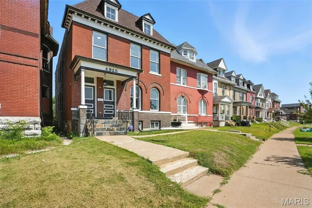 $315,000 | 4925 Fountain Avenue, St. Louis, MO 63113