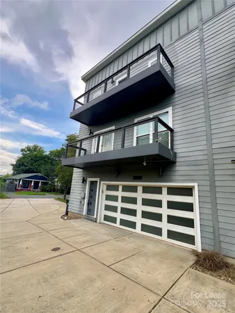 $2,500 | 1106 North Alexander Street, Charlotte, NC 28206