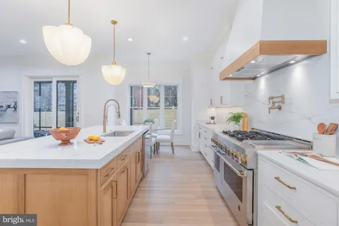 $3,400,000 | 7113 Fairfax Road, Bethesda, MD 20814