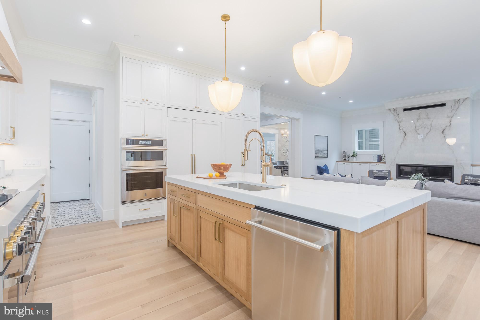 7113 Fairfax Road Bethesda, MD 20814 - Photo 16 of 67