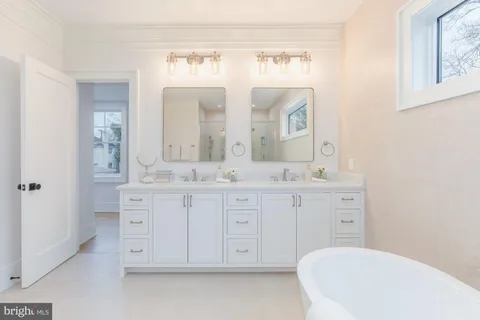 $3,400,000 | 7113 Fairfax Road, Bethesda, MD 20814